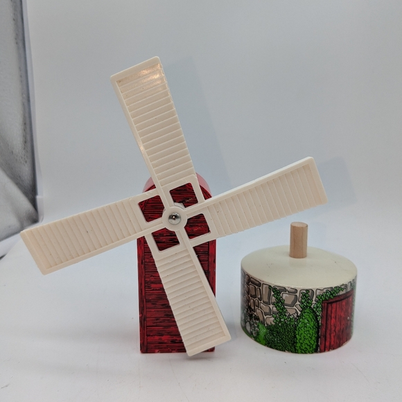Thomas & Friends Wooden Railway Windmill Gullane 2002 Base E002 - Picture 3 of 15